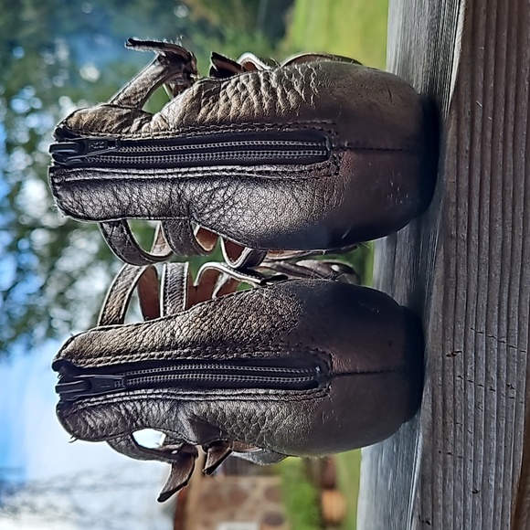 Sofft Strappy Sandals | Leather - Picture 5 of 11